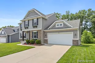 495 Highlander Dr NE, Rockford, MI 49341 - Photo 4