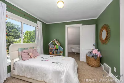 1131 Crescent Street NE, Grand Rapids, MI 49503 - Photo 20