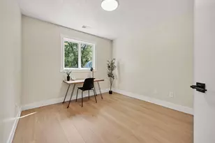 550 W 22nd St, Holland, MI 49423 - Photo 18