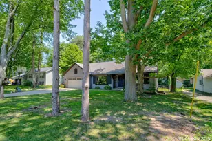 3380 Hollywood Dr, Holland, MI 49424 - Photo 46