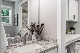 3380 Hollywood Dr, Holland, MI 49424 - Photo 18