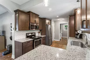 3380 Hollywood Dr, Holland, MI 49424 - Photo 8
