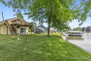 8836 W Suwanee Trail, Howard City, MI 49329 - Photo 2