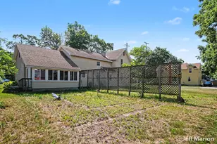 301 N Clay St, Greenville, MI 48838 - Photo 34