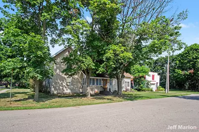 301 N Clay Street, Greenville, MI 48838 - Photo 54