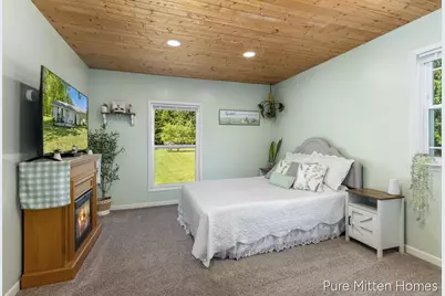 5234 S Johnson Road, Greenville, MI 48838 - Photo 12