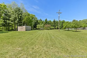 5234 S Johnson Rd, Greenville, MI 48838 - Photo 16
