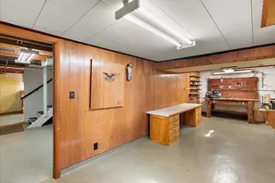 1901 Greenlawn Ave, Kalamazoo, MI 49006 - Photo 24