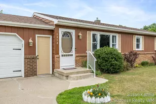 1313 SE Brookridge SE, Grand Rapids, MI 49508 - Photo 30