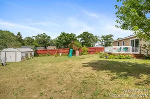 1313 SE Brookridge SE, Grand Rapids, MI 49508 - Photo 24