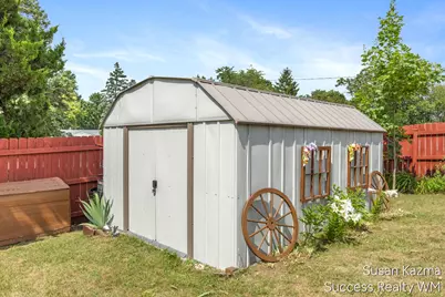 1313 SE Brookridge SE, Grand Rapids, MI 49508 - Photo 26