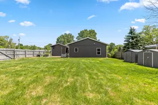 335 N 2nd St, Stanton, MI 48888 - Photo 24
