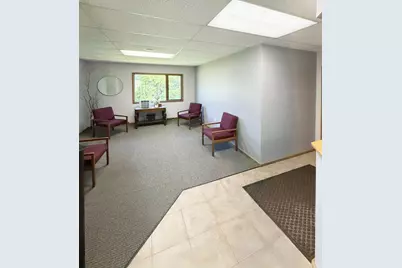 3 Heritage Oak Lane, Battle Creek, MI 49015 - Photo 2