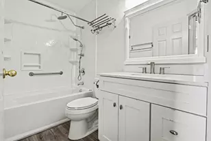 416 Upton Dr, Saint Joseph, MI 49085 - Photo 16