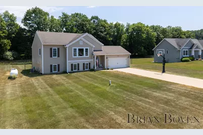 13346 Sunset View Drive NE, Cedar Springs, MI 49319 - Photo 2