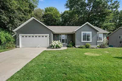 944 Oak Brook Court, Middleville, MI 49333 - Photo 2