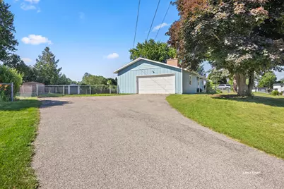5157 Highland Drive, Traverse City, MI 49685 - Photo 4