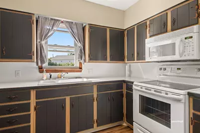5157 Highland Drive, Traverse City, MI 49685 - Photo 10