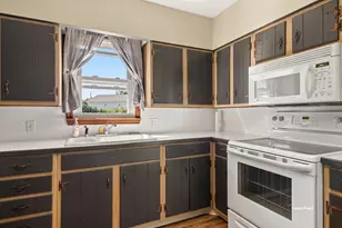 5157 Highland Dr, Traverse City, MI 49685 - Photo 10