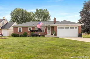 559 Shawmut Blvd NW, Grand Rapids, MI 49504 - Photo 1