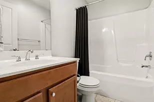 1303 Forres Ave, Saint Joseph, MI 49085 - Photo 20