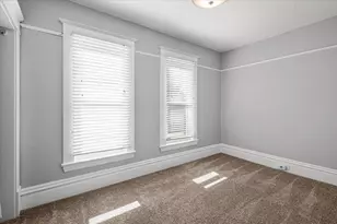 1110 Sibley St NW, Grand Rapids, MI 49504 - Photo 24