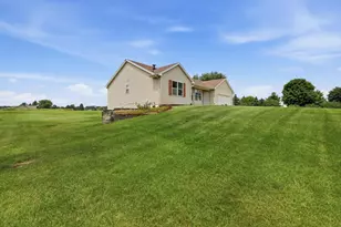 3960 16th St, Wayland, MI 49348 - Photo 2