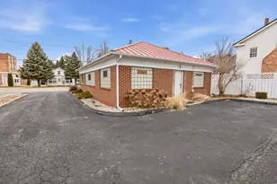 214 South St, Jonesville, MI 49250 - Photo 16