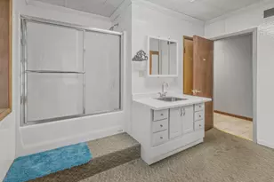 214 South St, Jonesville, MI 49250 - Photo 14