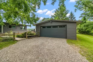 5501 Sunset Path, Stevensville, MI 49127 - Photo 8