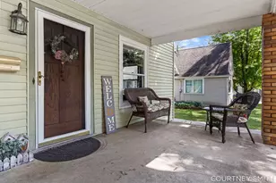2626 Forest Grove Ave SW, Wyoming, MI 49519 - Photo 4