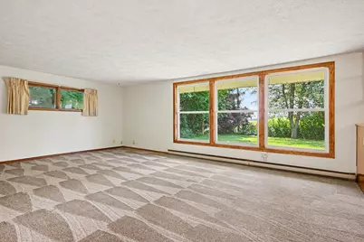 5405 Hartman Road, Eau Claire, MI 49111 - Photo 10