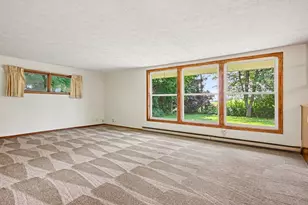 5405 Hartman Rd, Eau Claire, MI 49111 - Photo 10
