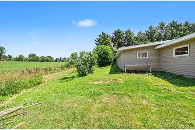 5405 Hartman Road, Eau Claire, MI 49111 - Photo 32