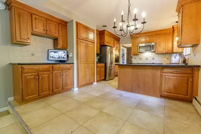 37243 Maple Leaf Court, Clinton, MI 48036 - Photo 14