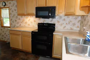 19278 Dutch Settlement St, Cassopolis, MI 49031 - Photo 8