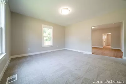 546 N Michigan Avenue, Hastings, MI 49058 - Photo 10