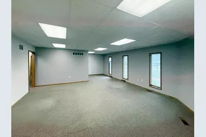 3 Heritage Oak Lane #Entire bldg, Battle Creek, MI 49015 - Photo 2