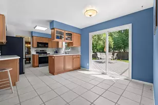 6901 Hickory Point Dr W, Portage, MI 49024 - Photo 16