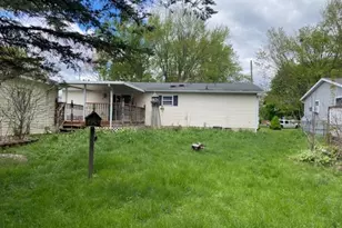 396 Hull St, Coldwater, MI 49036 - Photo 4