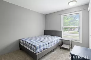 1911 Benjamin Ave NE, Grand Rapids, MI 49505 - Photo 16