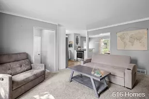 1911 Benjamin Ave NE, Grand Rapids, MI 49505 - Photo 6