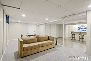 1911 Benjamin Ave NE, Grand Rapids, MI 49505 - Photo 20