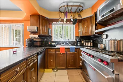 24319 Tamarack Trail, Southfield, MI 48075 - Photo 10