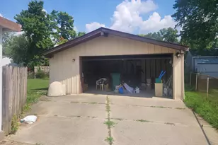 30106 Jamestown St, Romulus, MI 48174 - Photo 8