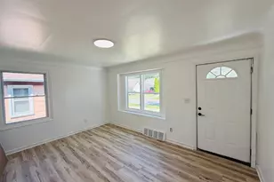 54 E Fairmount Ave, Pontiac, MI 48340 - Photo 6