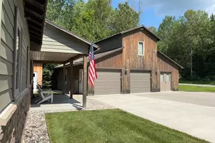15706 Betsie River Dr, Thompsonville, MI 49683 - Photo 10