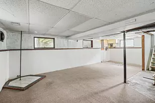 719 Diana St, Ludington, MI 49431 - Photo 20