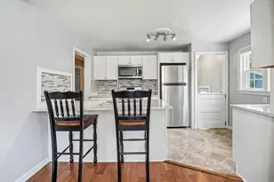 719 Diana St, Ludington, MI 49431 - Photo 12