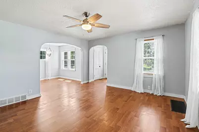 719 Diana Street, Ludington, MI 49431 - Photo 8